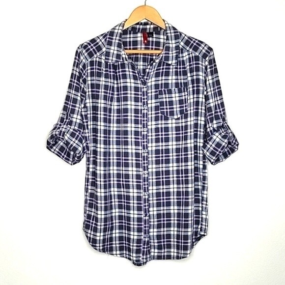 H&M DIVIDED Plaid Gray Pink Long Sleeve Button Up Shirt size 4 Pintuck Collared - Picture 2 of 16